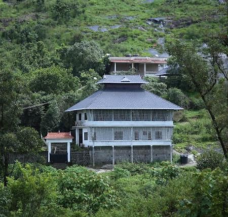 Valparai Resort&Tent Camp Exterior photo